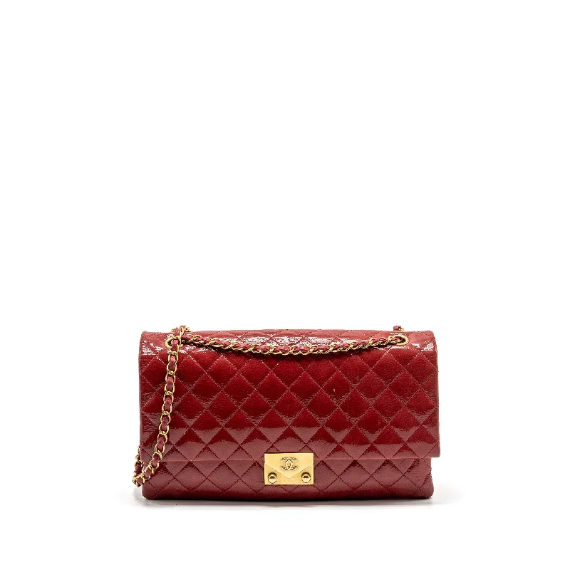 Chanel bags for flight attendants in uniformChanel Seasonal Flap Bag Patent Goatskin/Lambskin Red GHW